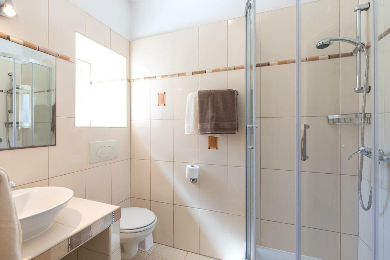 מאלינסקה Apartments Ivona מראה חיצוני תמונה